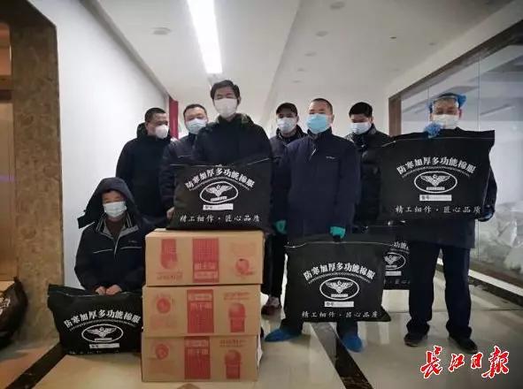 在抗疫一线彰显青春担当,在战役一线彰显担当与责任