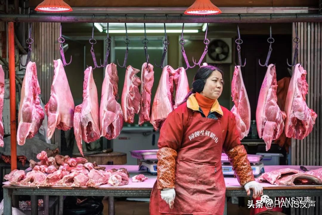 腌腊肉灌腊肠年味是不是就来了,灌香肠腌腊肉武汉冬至年味浓