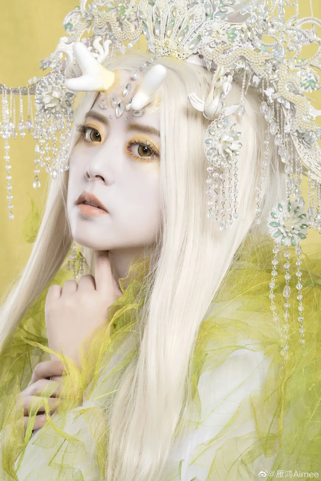 护士小姐用5毛钱的易拉罐，随手一剪猛翻千万倍，网友：手艺牛逼