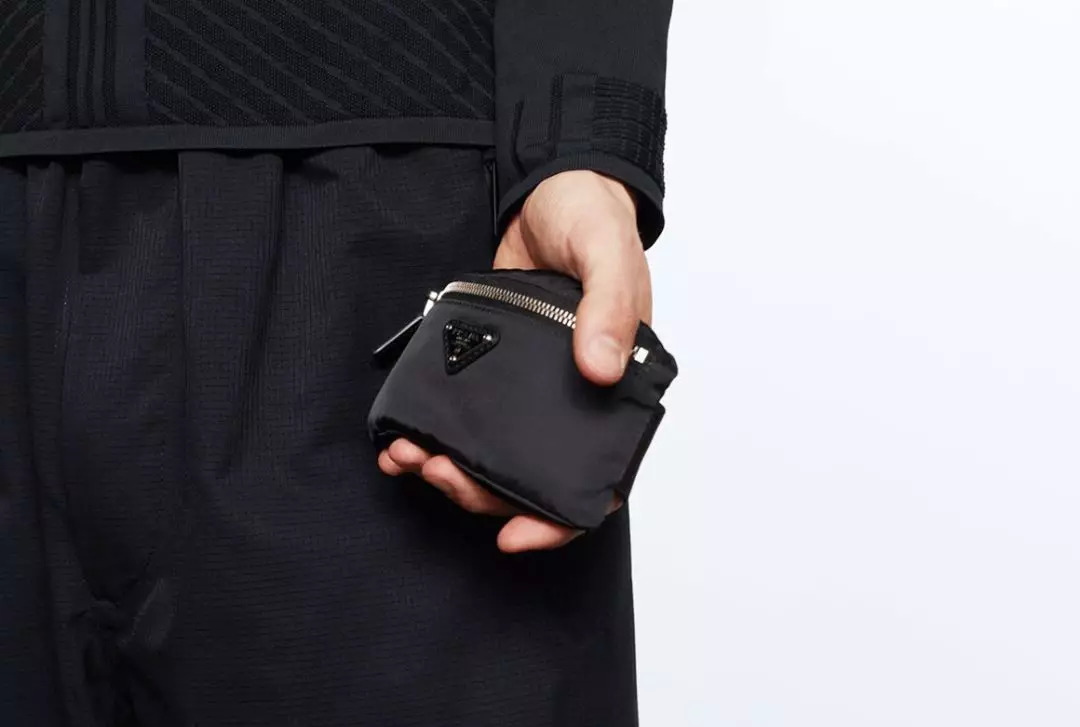 买一送一的背包,买一送一背法