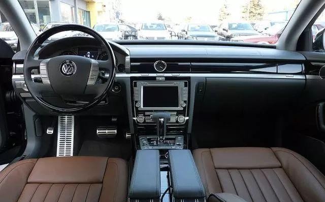 辉腾200万纪念版,开了5年的辉腾值多少钱