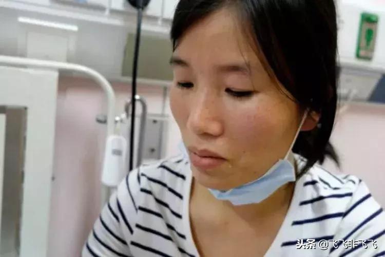 狠心妈妈扯掉病重儿子的氧气管，第二个孩子下不去手，不愿放弃