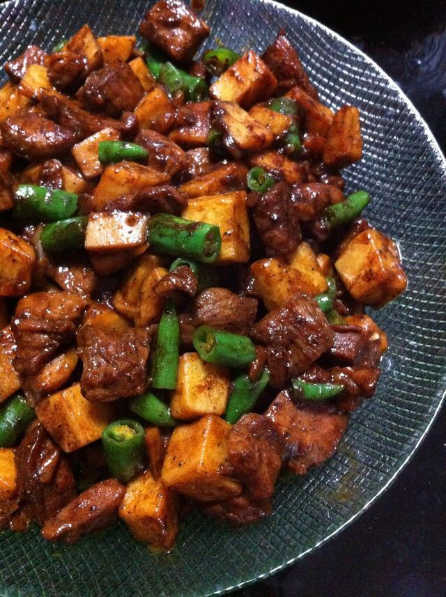 红烧牛肉的7种做法,红烧牛肉最好吃的做法川菜