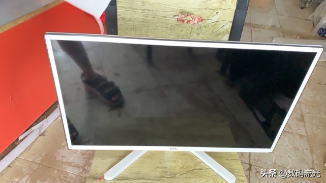 买一台电脑预算多少钱,买一台电脑还需要买什么配置