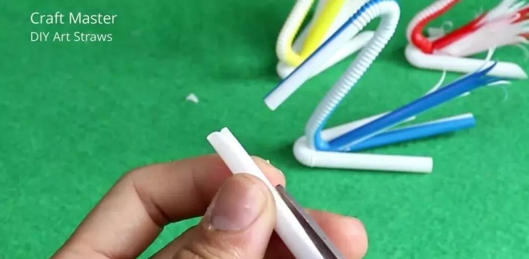 七彩的吸管剪一剪,DIY的蜗牛,天鹅,简直太像了(附教程)