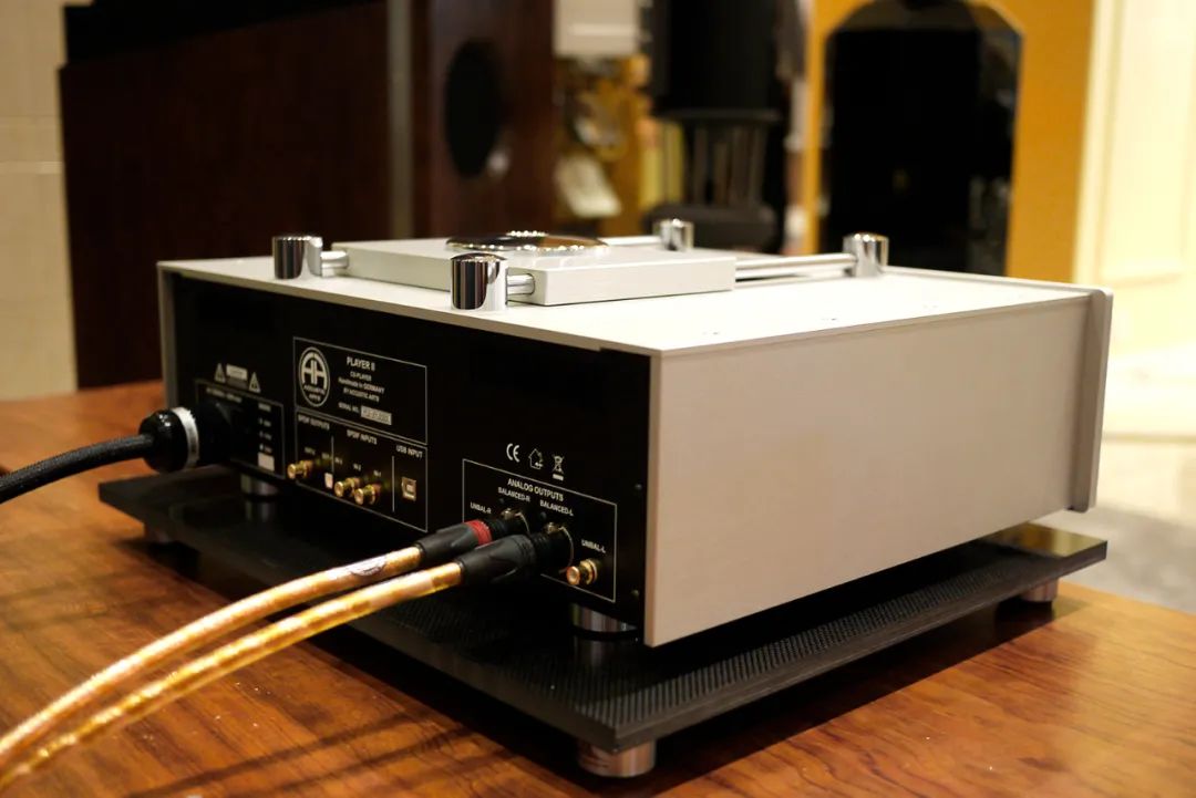 进口纯甲类后级功放,德国前级功放