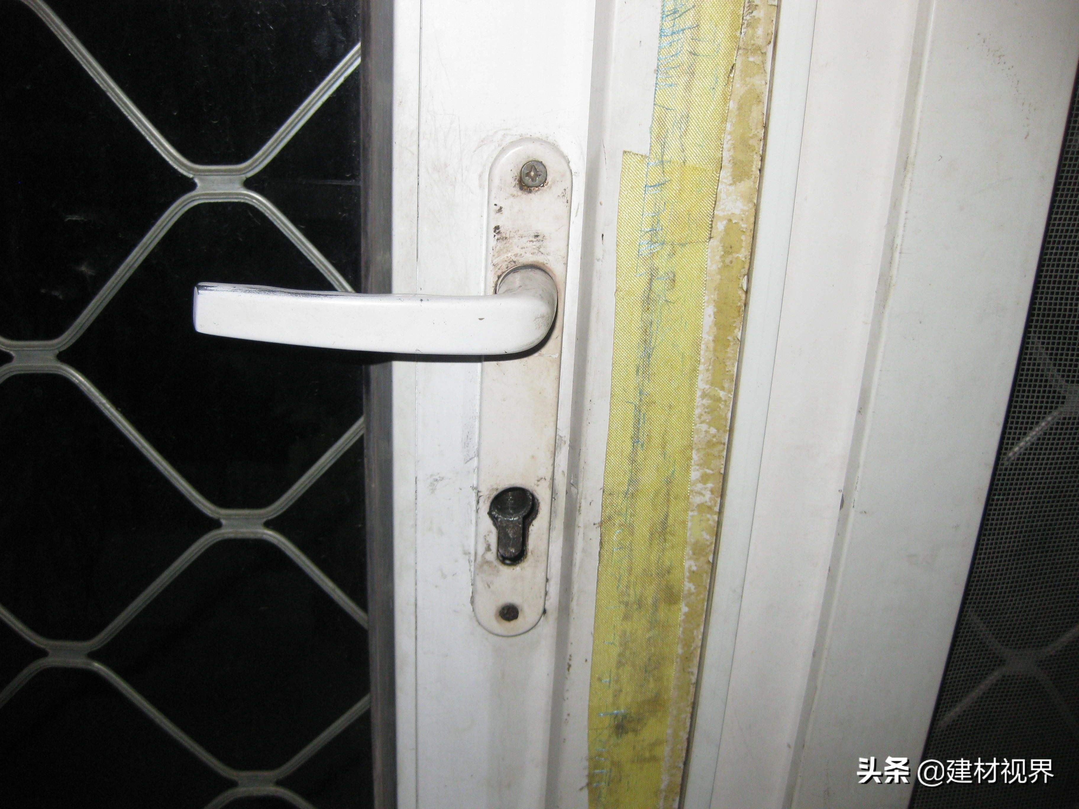 门锁打不开怎么办车库,门锁打不开怎么办钥匙丢了