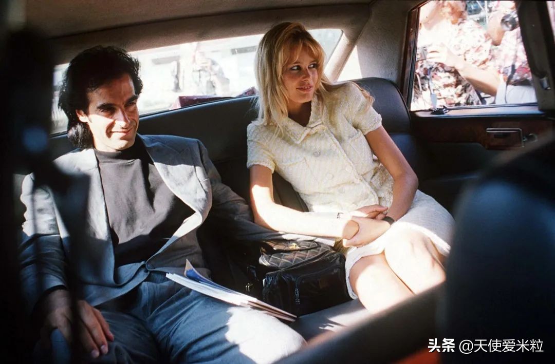 超模变迁史,超模嫁到豪门生孩子