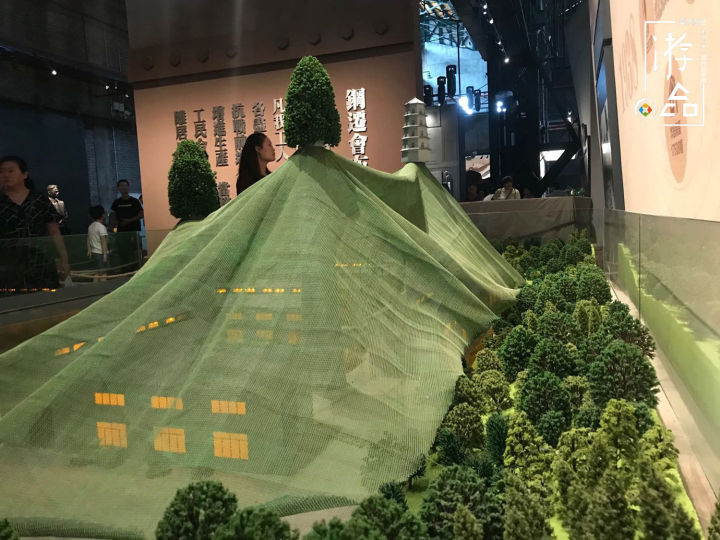 把主城让给外地朋友玩,把城市留给游客