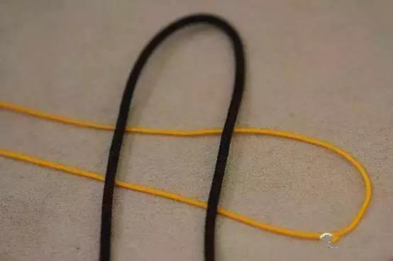 手编绳吊坠怎么打结,四股手编绳打结收尾