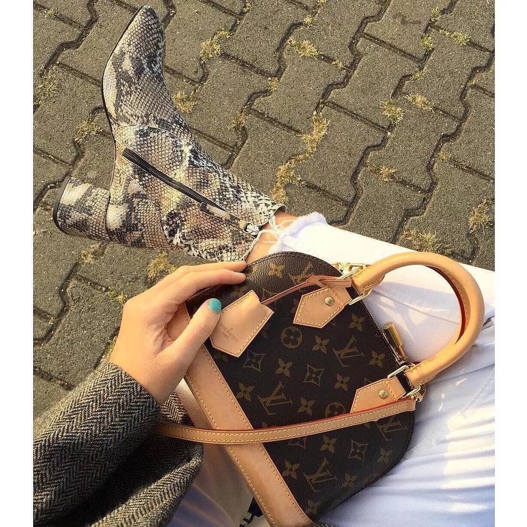 chanel涨价后价格表,lv和chanel的包一般多少钱