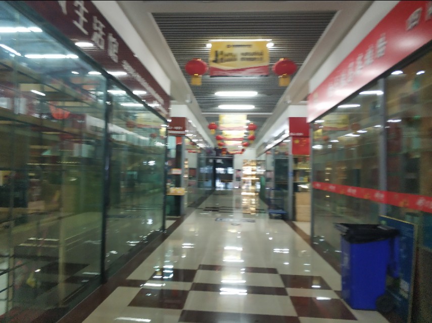 *疆新**最大的冷冻食品交易市场在这里!里面东西齐全建的也很大气!