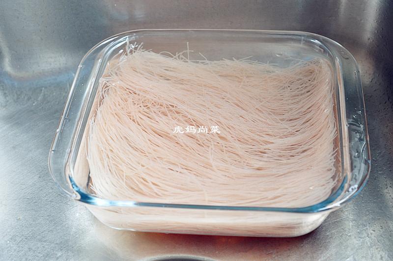 炒米粉怎么泡才会软又有弹性,炒米粉要把粉泡到什么程度