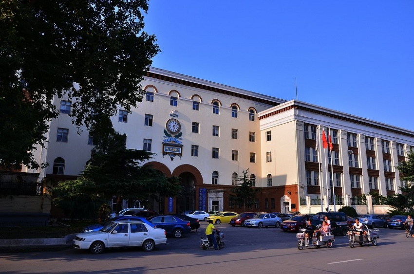 长安哪里的房价最便宜,实地探访二手车市场