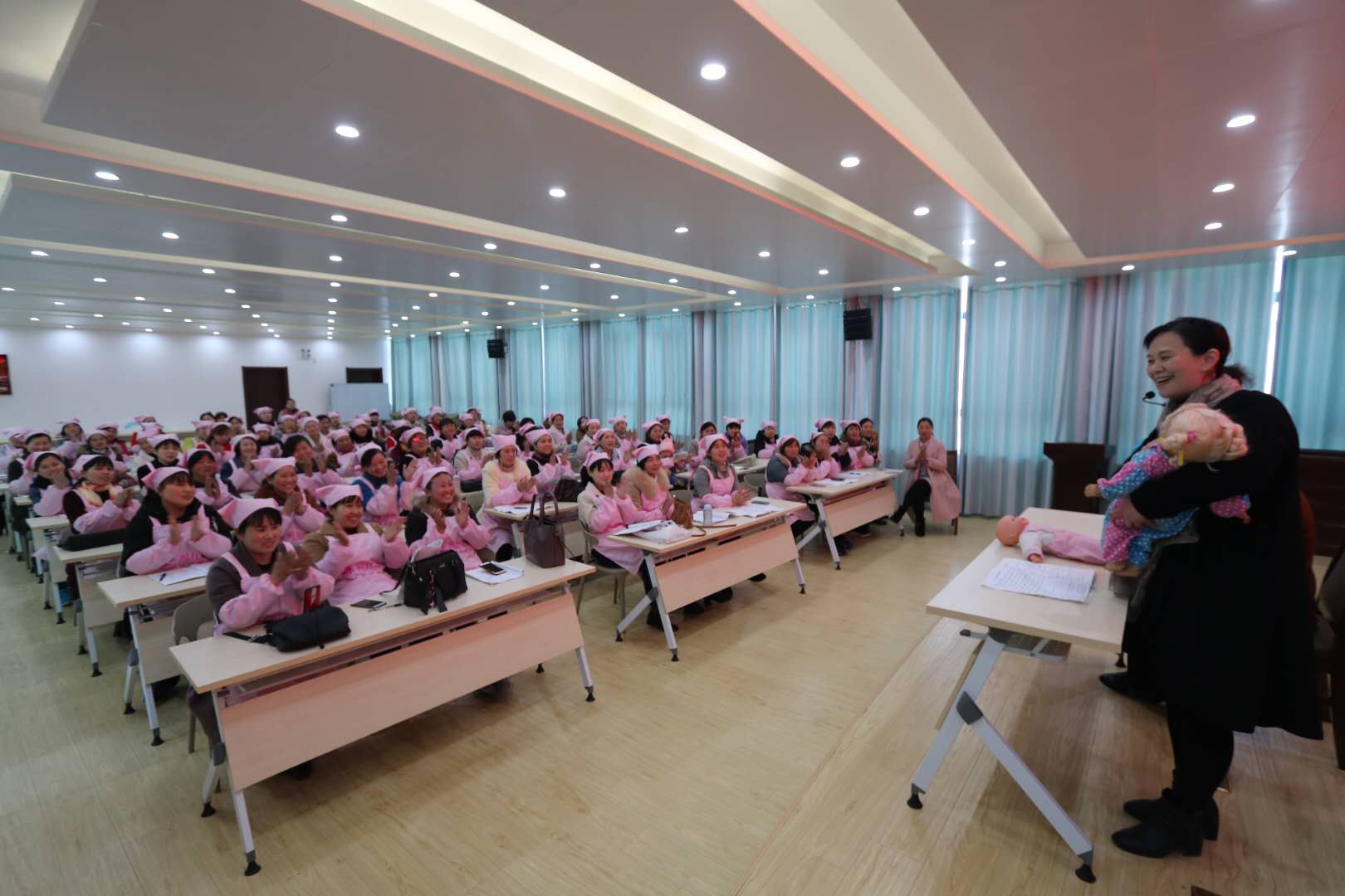 脱贫户免费技能培训,脱贫技能培训