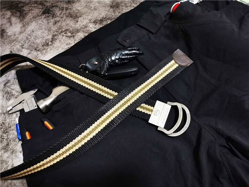 是短裤,也是移动的工具库——单导“黑洞”短裤简评