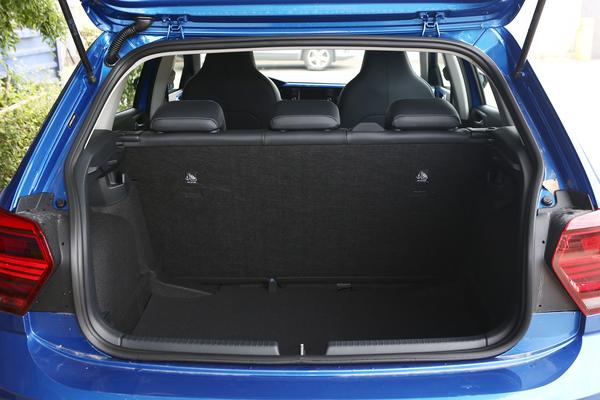 大众polo女生版新车多少钱,大众polo最新款最高配