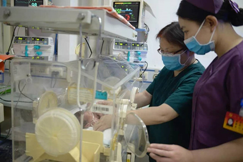 白求恩国际和平医院新生儿科刘芳,河北省白求恩医院刘芳