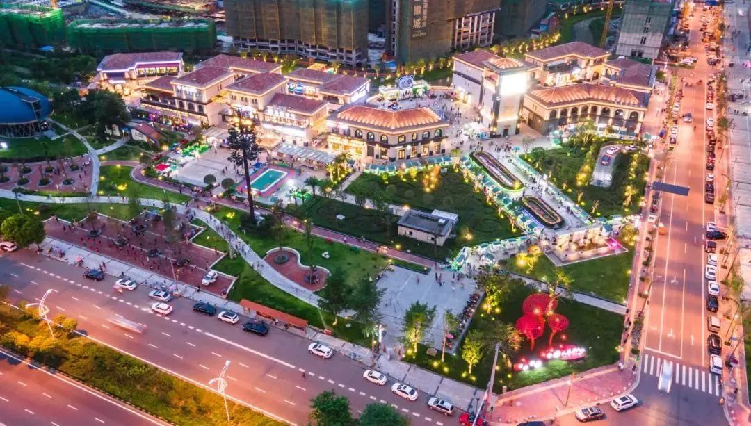 为什么说读懂红楼梦就读懂了人生,为什么说读懂了春秋就懂了当下