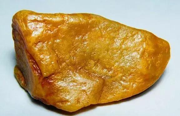 捡到这样的石头千万别扔桌子,遇到这样的石头赶紧捡