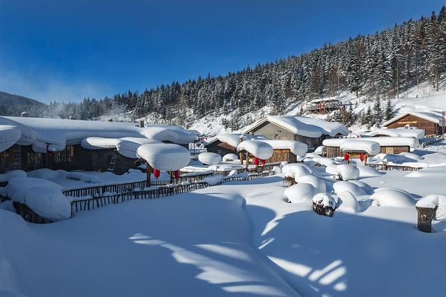 黑龙江省牡丹江市雪乡第一场大雪,雪乡迎来深秋第一场雪