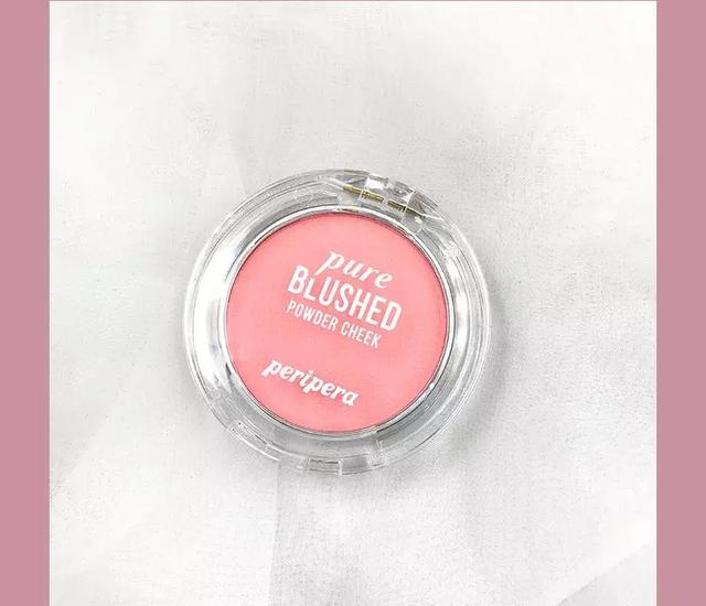 泫雅重腮红妆容,泫雅同款鬼马亮片妆