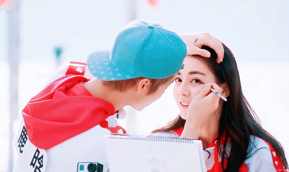 从一线影后到无戏可拍,从一线顶流跌出十八线的人