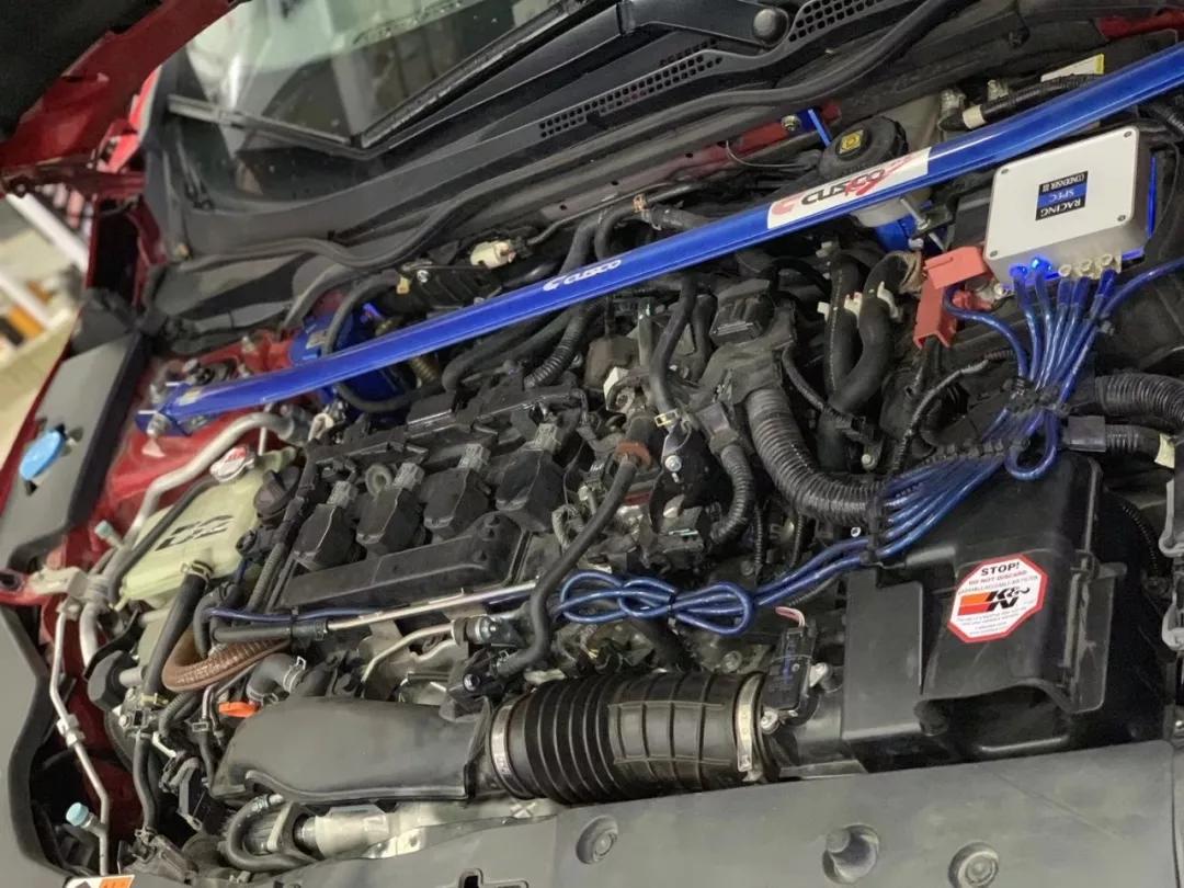 本田十代思域改黑顶,十代本田思域减重改装