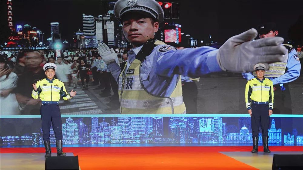 「身边的马天民」“外滩指路人”黄俊带你观赏进博会别样的“警”色