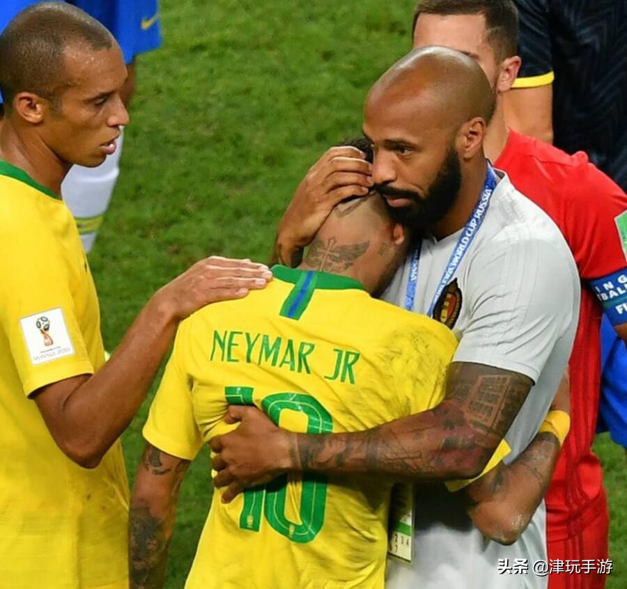 法国最伟大的前锋,法国足球运动员亨利简介