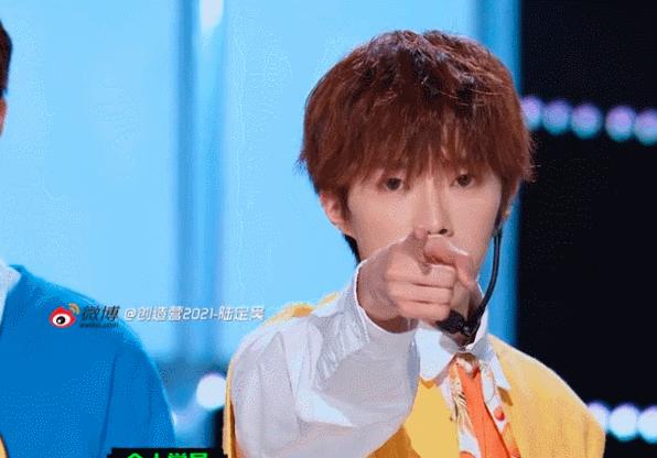 破音、装可爱、塑料兄弟情,他们那么普通却那么自信