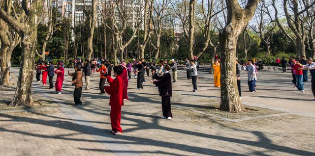 跳广场舞用哪个便携式音响好,小型音响广场舞专用不带话筒