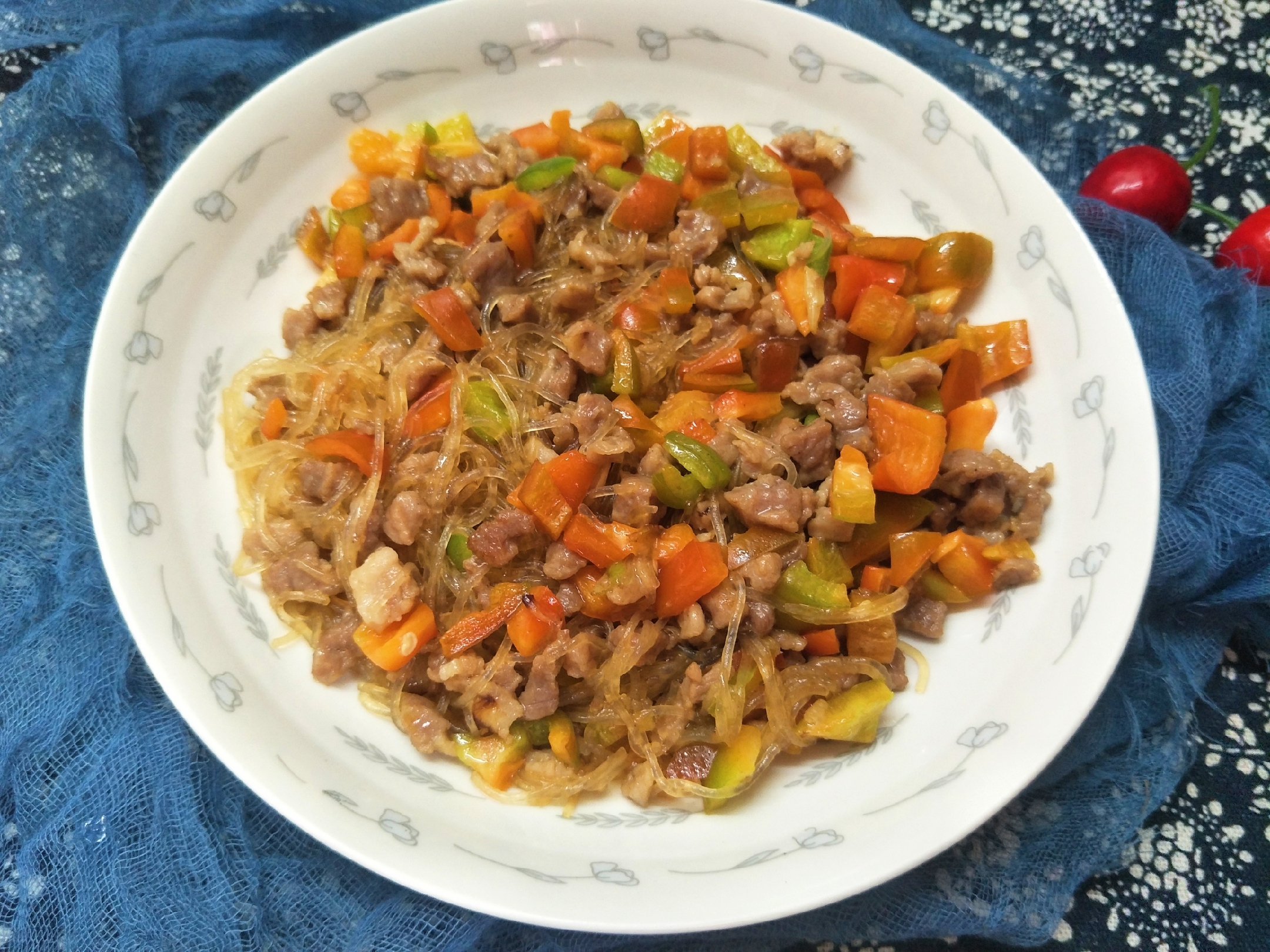 炒粉丝用什么水泡,怎么炒粉丝又粘又脆