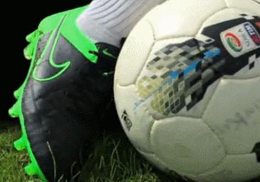 如何踢出一脚长传球,如何踢出超远长传