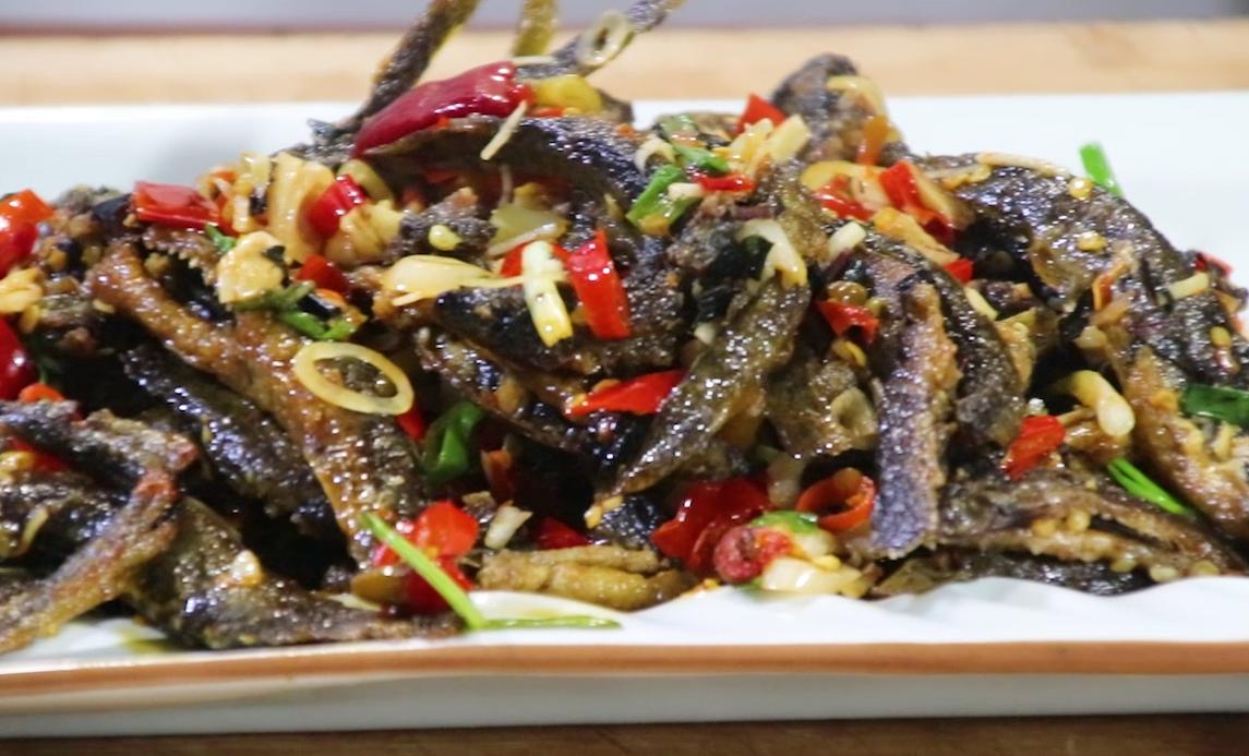 泥鳅最好吃的做法王刚四川,干煸泥鳅的家常做法川菜香辣