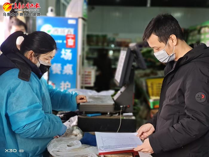 社区工作者是居民的守护者