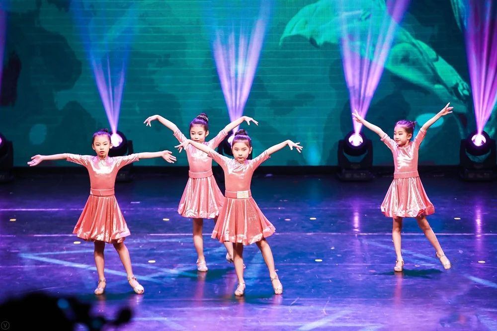 什么是中国舞视频,什么是中国舞图片