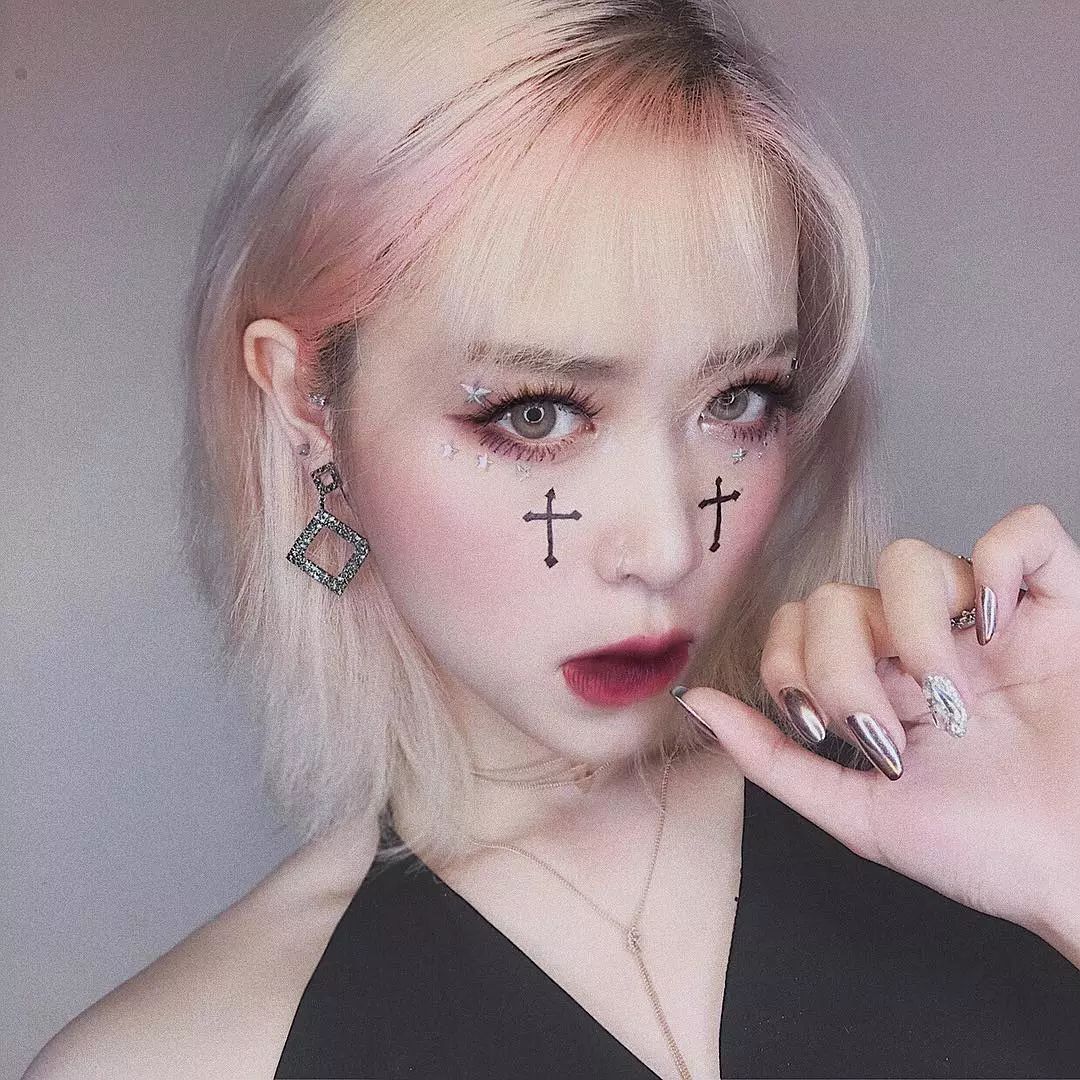 越南网红小姐姐妆容,越南ins小姐姐化妆