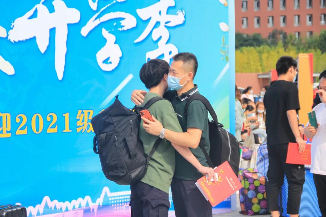 迎接新工人,欢迎新老工人