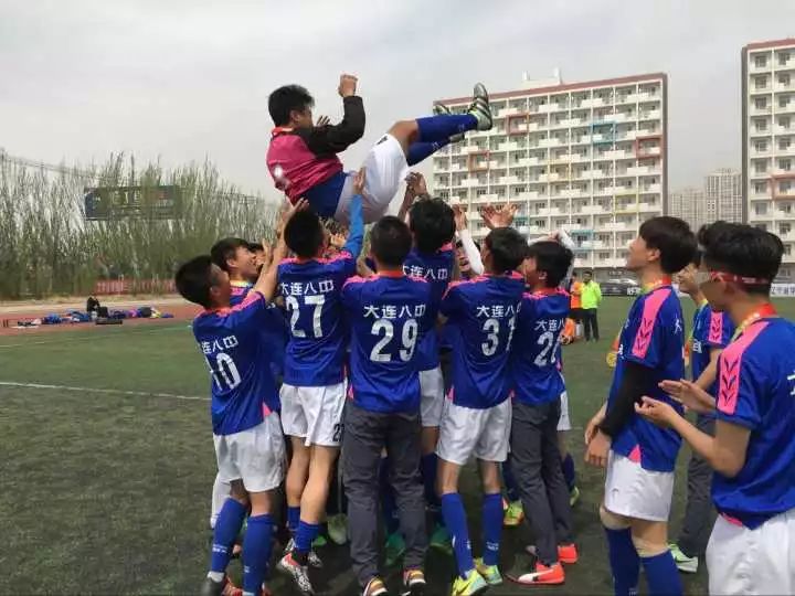 八中高中全景图,2019高考八中