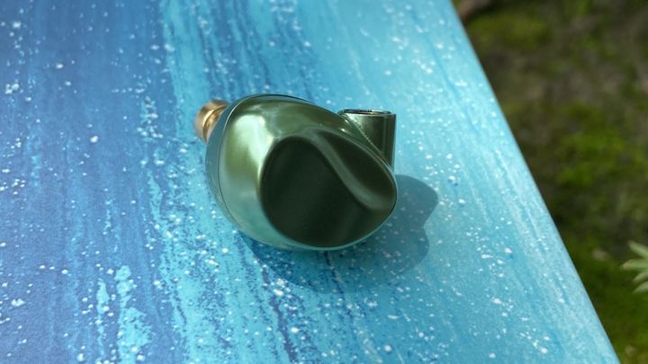 阿思翠天琴座限量版评测,天生丽质难自弃评语