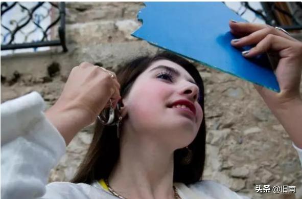 保加利亚新娘集市，少女寡妇价格有差距，生理有残缺会被“退货”