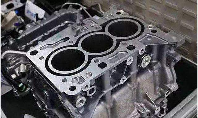 三缸和四缸测评,三缸发动机与4缸发动机的优缺点