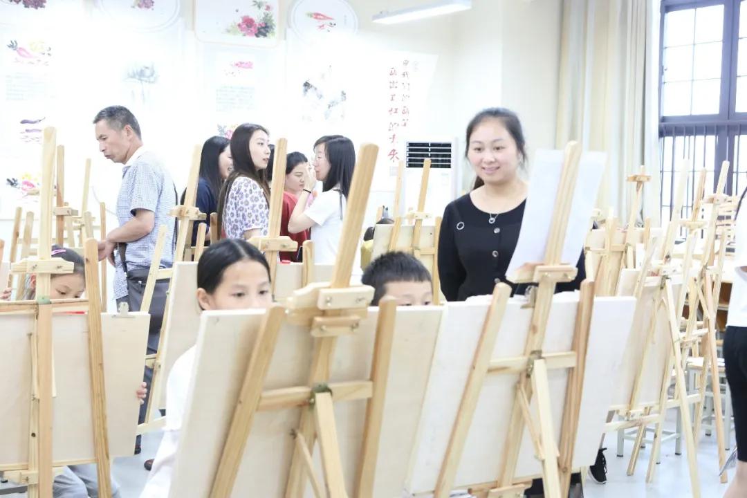 展学校风采，促教育发展——两校互动交流相互学习携手共进