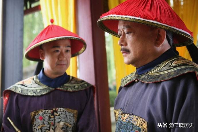 先生出一上联：“墙上画马不能骑”，将军对得下联太妙