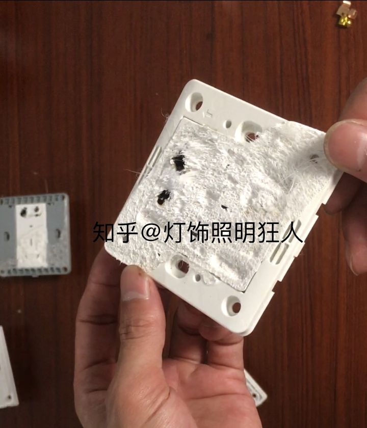 开关插座哪家强14款插座硬核测评,开关插座品牌推荐测评