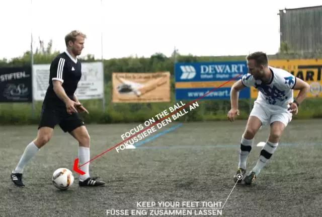 防守型边后卫怎么踢,中后卫和边后卫哪个更难踢