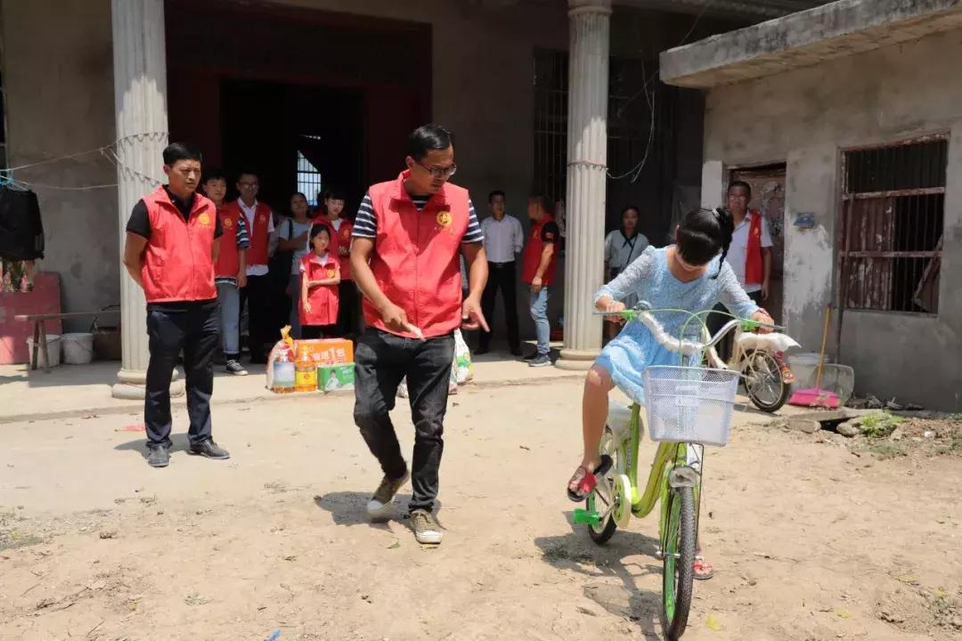 日行一善传递爱心,日行一善爱心传递视频