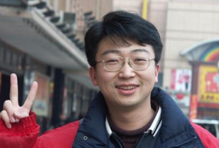 20年前北大学霸患白血病,北大教授治愈白血病