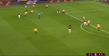 深度：424强攻肋部却遭遇12射0正尴尬，红魔进攻关键还得看前腰